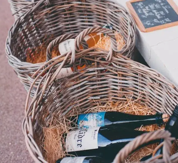Canasta de vinos | Promarca registrar una marca de vino